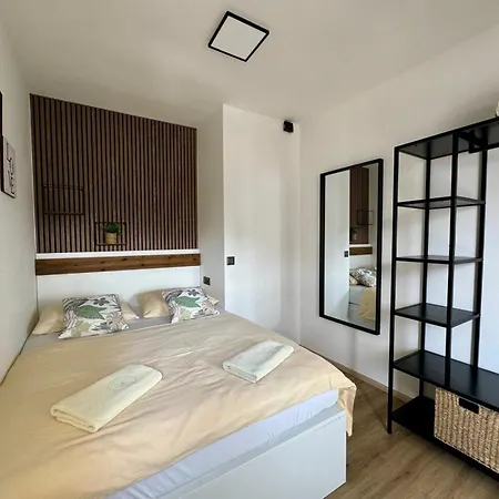 Hajl Apartman