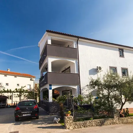 Apartman Hajl Krk Town